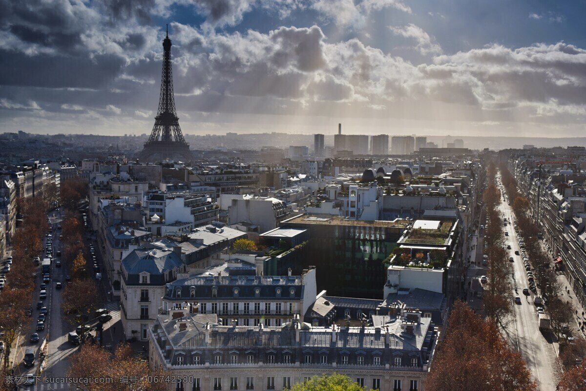 埃菲尔铁塔 艾菲尔铁塔 巴黎 名胜古迹 城市 远景 旅游胜地 云 房屋 心情 观点 自然景观 建筑景观