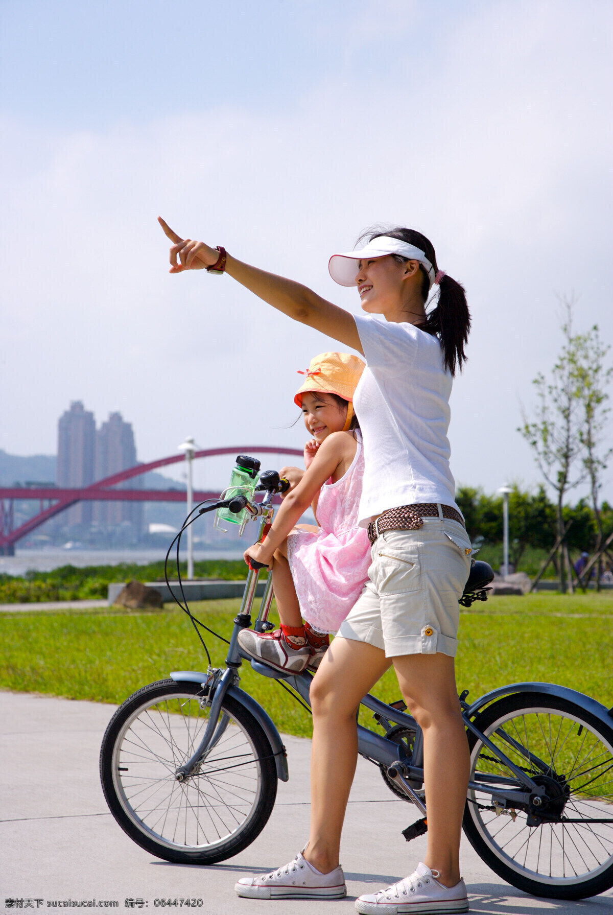 亲子游 亲子 郊游 母女 自行车 旅游摄影 国内旅游 摄影图库