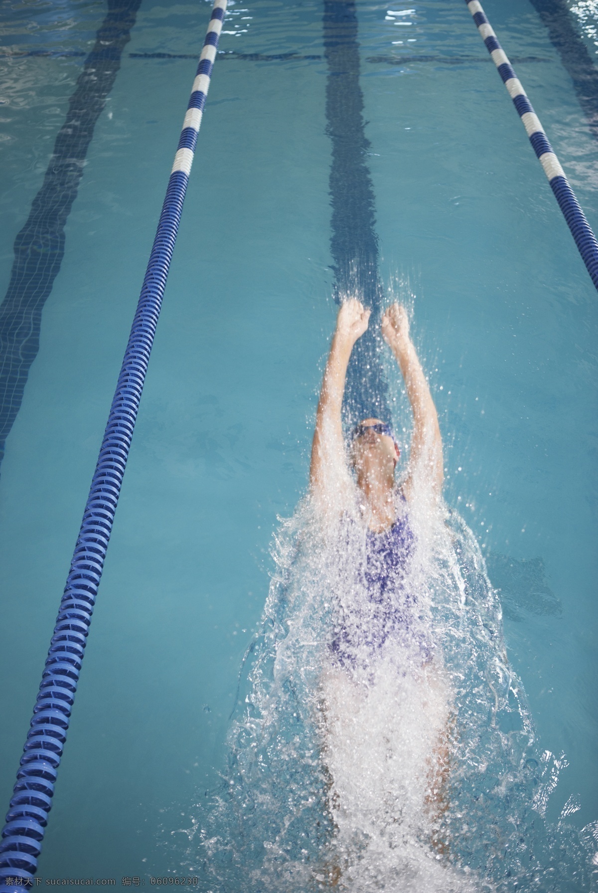 女性 仰泳 运动员 高清 体育运动 体育项目 体育比赛 外国人 游泳运动员 摄影图 高清图片 生活百科 青色 天蓝色