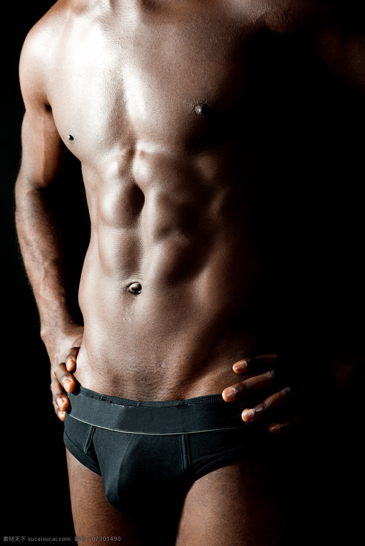 掐 腰 内衣 外国 男模 站立 三角裤 掐腰 内衣模特 姿势 肌肉 健壮 锻炼 健身 运动 黑人 外国男人 生活人物 人物图片