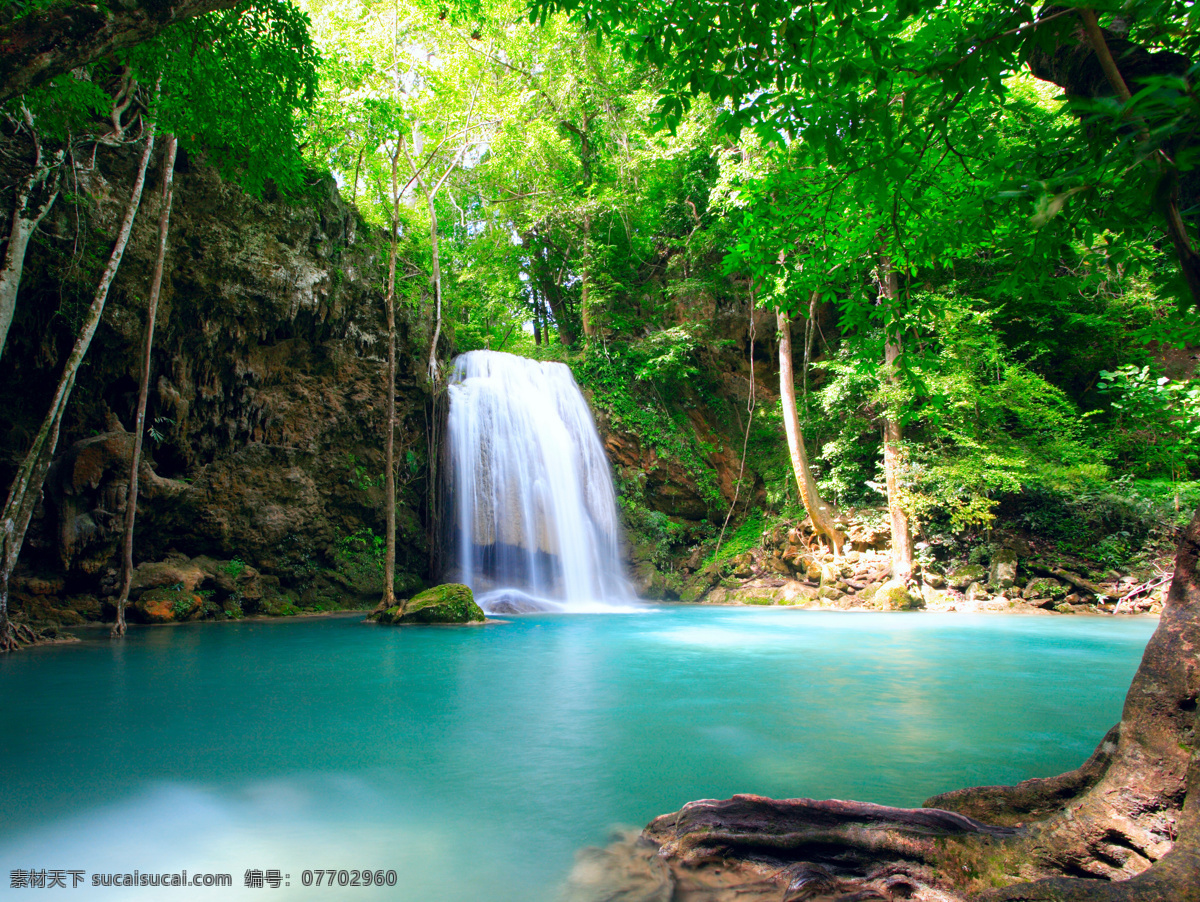 丛中 瀑布 waterfall 瀑布风景 风景图片 自然风景 高清图片 美景 丛林 瀑布图片