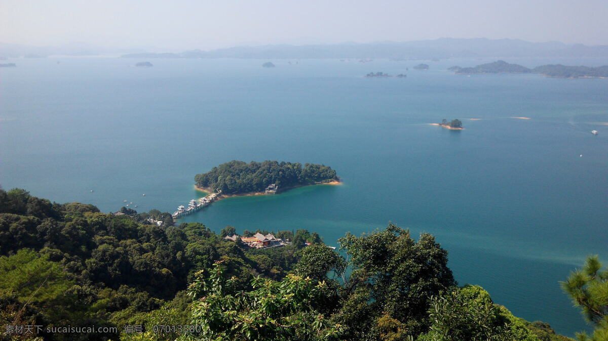 河源万绿湖 小岛 人工湖 山 湖水 树 水 旅游摄影 国内旅游