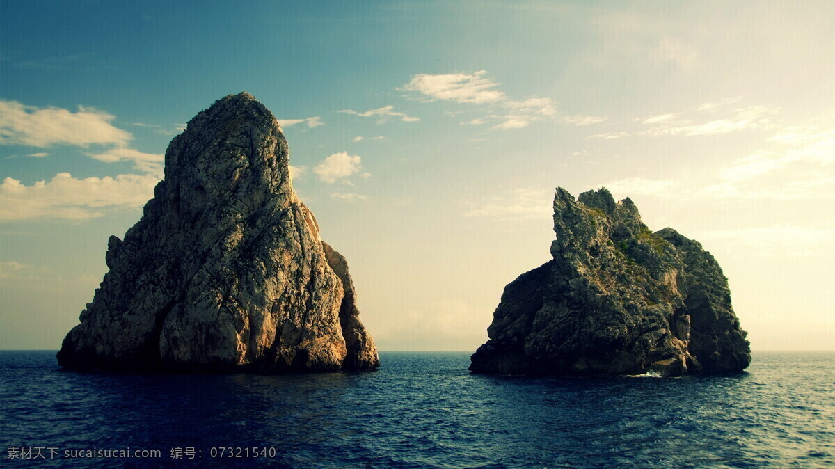 海中的石头 大海 中 大石头 高清 海水 海洋 石头 小山