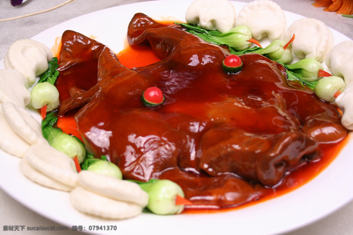 扒烧整猪脸 美食 传统美食 餐饮美食 高清菜谱用图