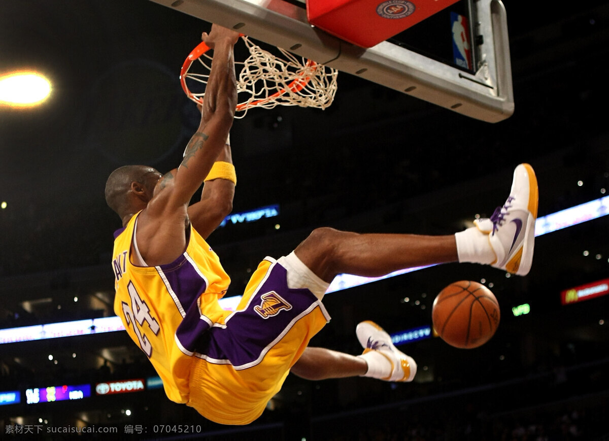 nba 科比 科比扣篮 篮球 明星偶像 人物图库 帅哥 扣篮 kobe bryant 男神 psd源文件