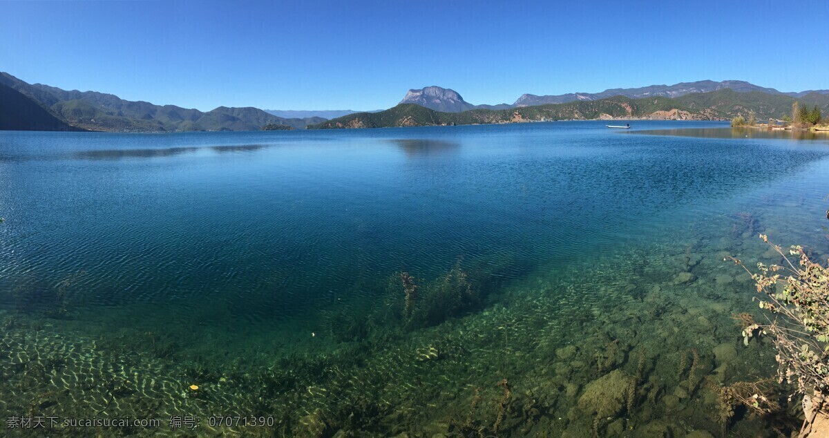 蓝色湖面 唯美 风景 风光 旅行 自然 云南 丽江 泸沽湖 湖 湖水 美丽泸沽湖 浪漫泸沽湖 生态泸沽湖 旅游摄影 国内旅游 情人桥 自然景观 风景名胜