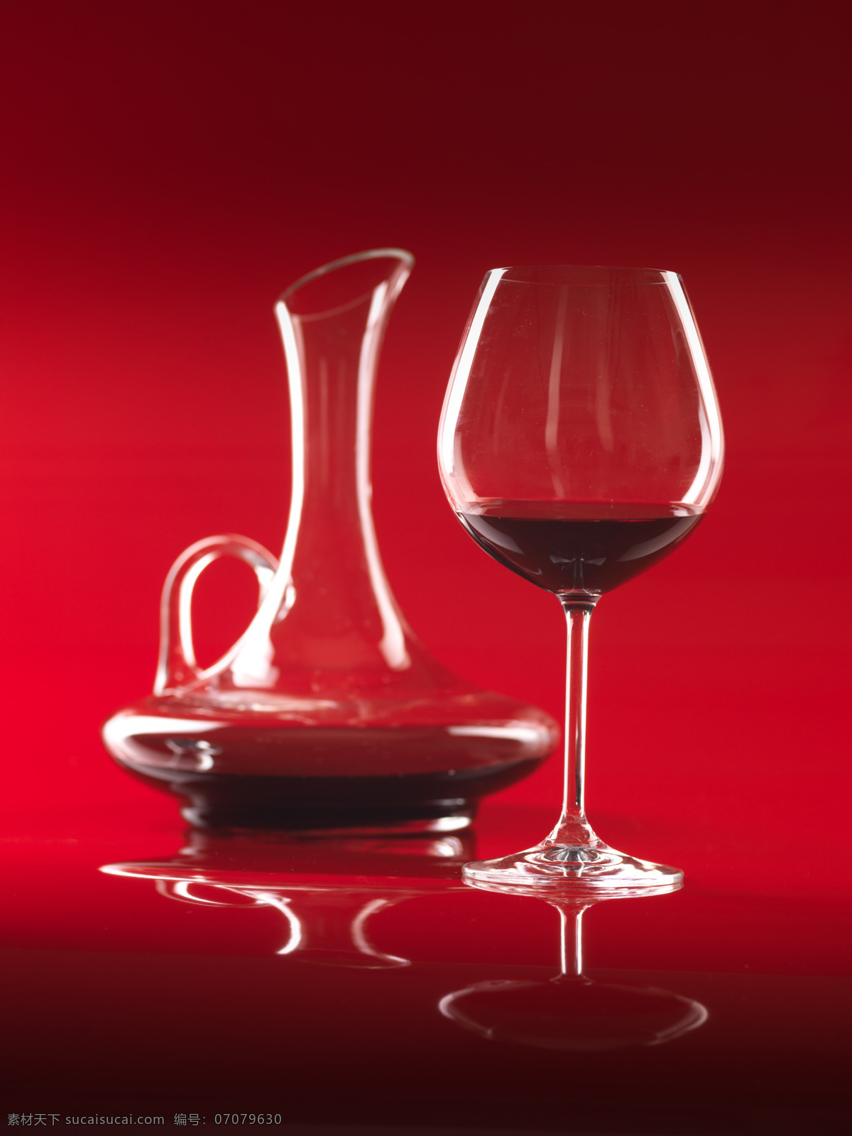 葡萄 酒杯 葡萄酒杯图片 葡萄洒 玻璃杯子 酒瓶 休闲饮品 酒水饮料 餐饮美食 酒类图片