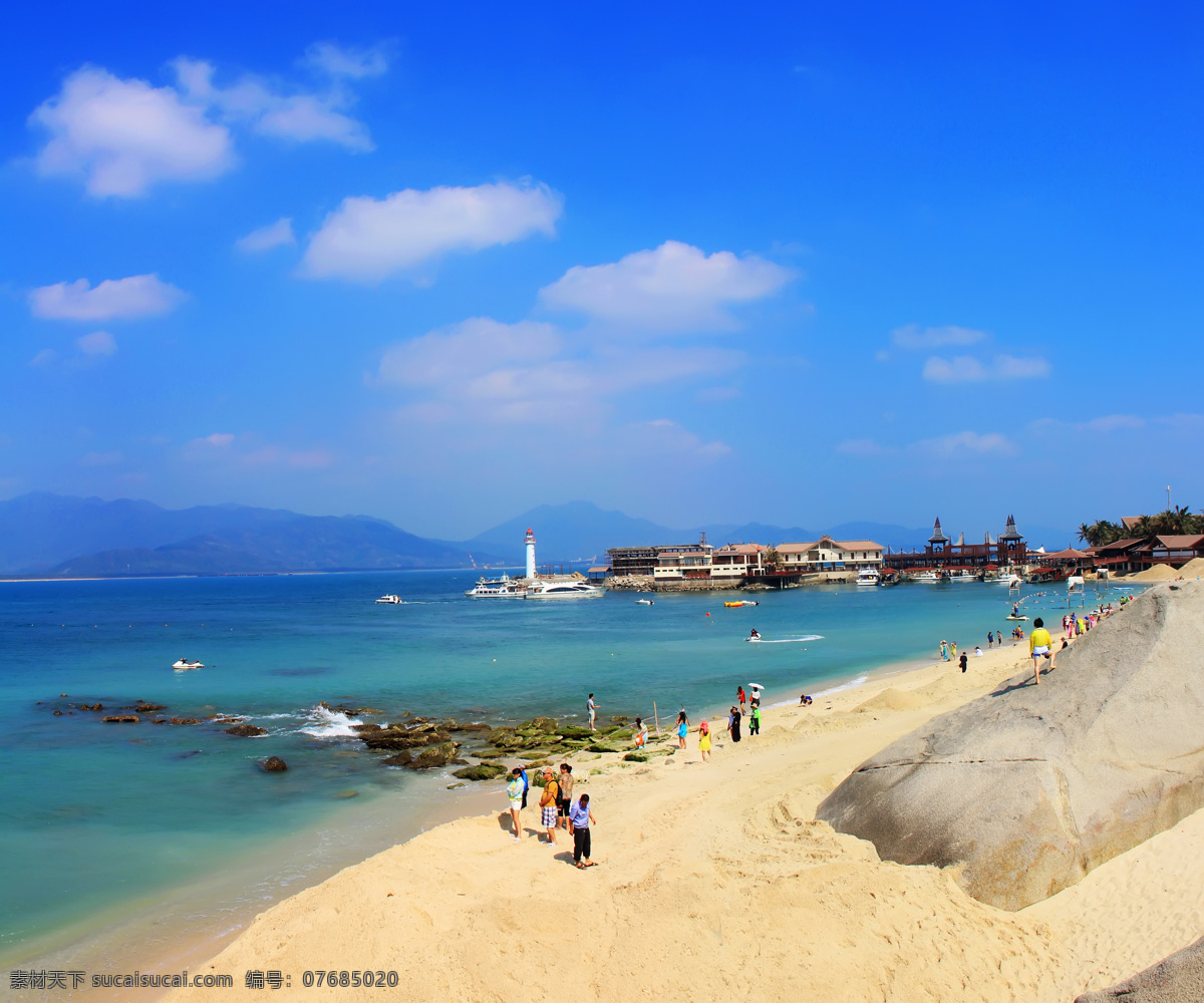 海南分界洲岛 海南 旅游 游人 蓝天 白云 大海 沙滩 码头 海南旅游摄影 国内旅游 旅游摄影