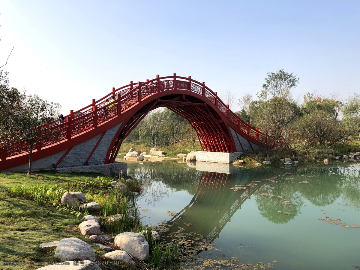 特色文化拱桥 中式元素 红色造型 艺术拱桥 公园 景观桥 建筑园林 园林建筑