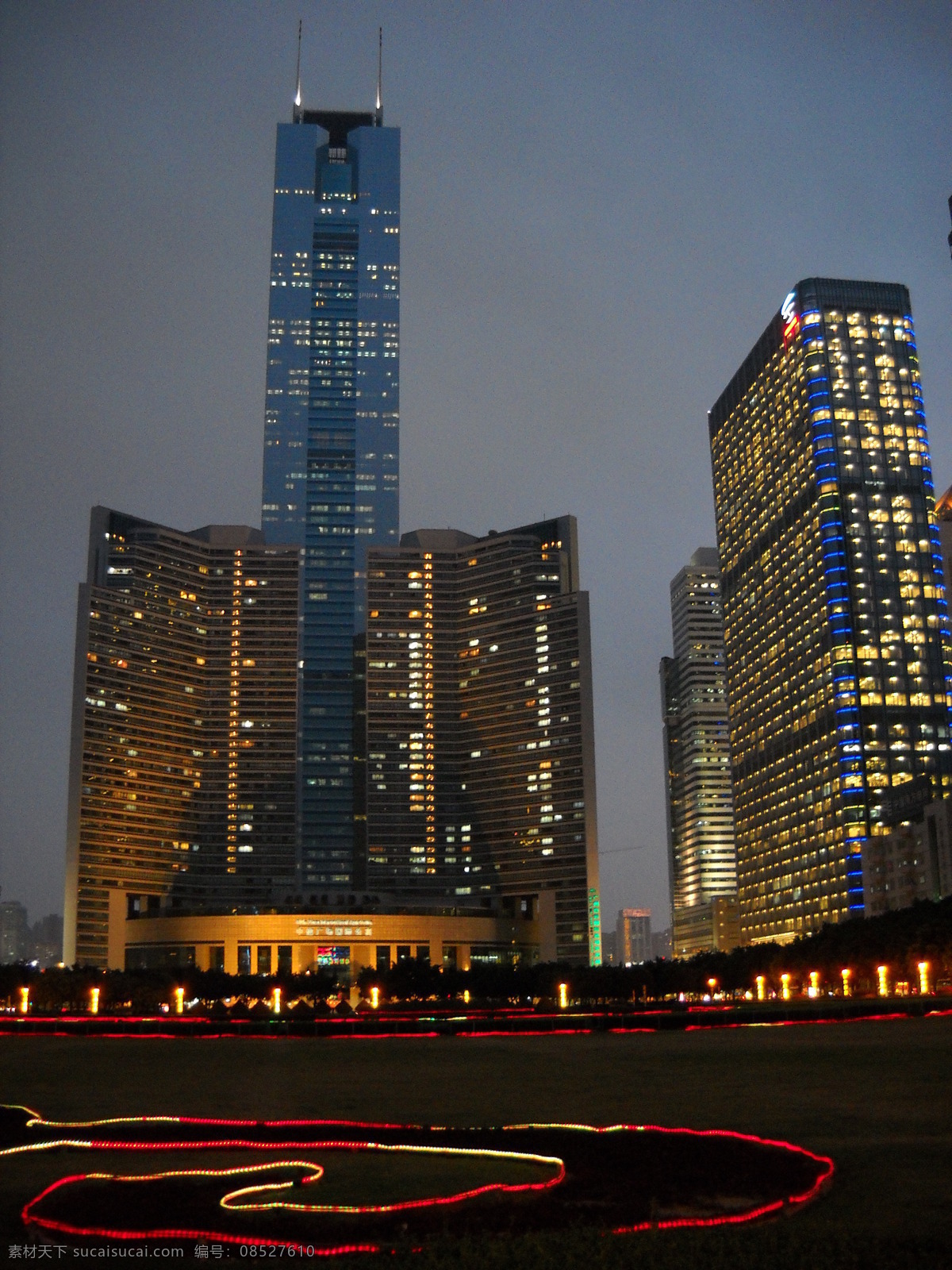 城市 夜景 城市夜景 大厦 高楼 广场 建筑景观 建筑园林 霓虹灯 园林建筑 自然景观 家居装饰素材 灯饰素材