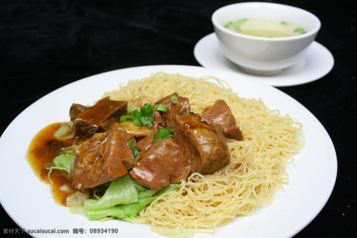 牛腩捞面 美食 传统美食 餐饮美食 高清菜谱用图