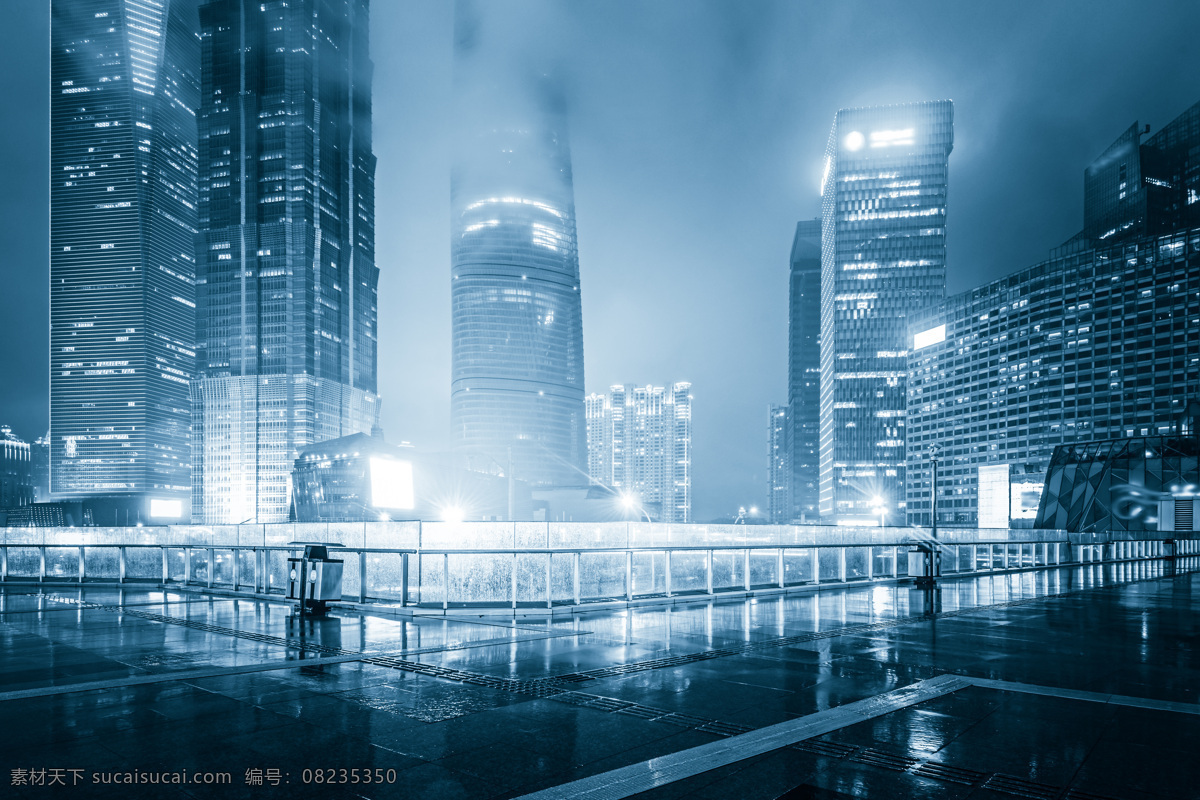 蓝色 灯光 天桥 摩天大楼 夜景 城市夜景 霓虹灯 繁华都市 高楼大厦 闪烁灯光 都市夜景 旅游景区 城市建筑 城市风光 环境家居