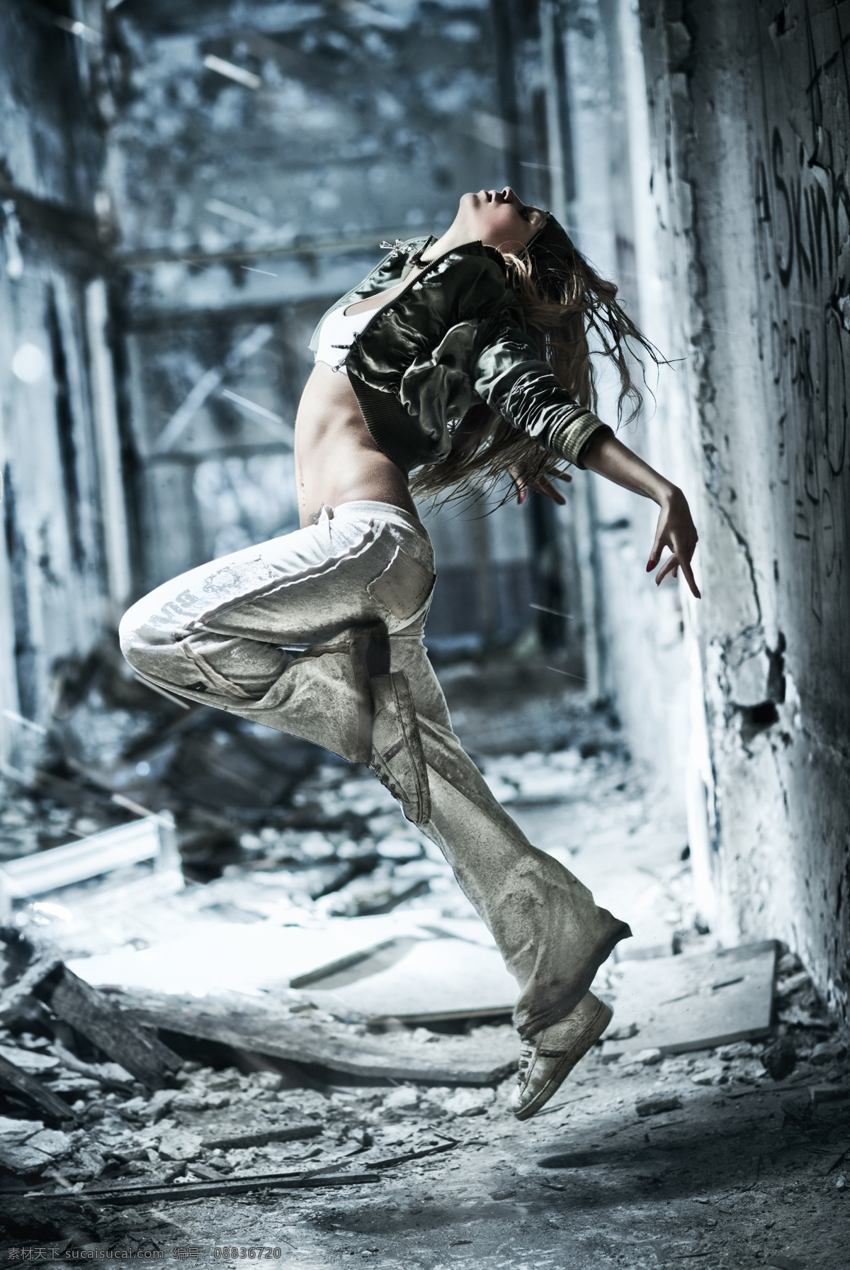 张瑛倩 南京艺术学院研究生 酷爱locking的街舞女孩 喜欢跳街舞 旅游