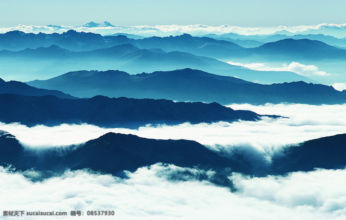 群山 黄山 日出 日落 展板 云雾 天空 蓝天 风景 远山 梦境 山峰 大山 太阳 阳光 光线 光晕 朝阳 夕阳 缭绕 自然景观 自然风景