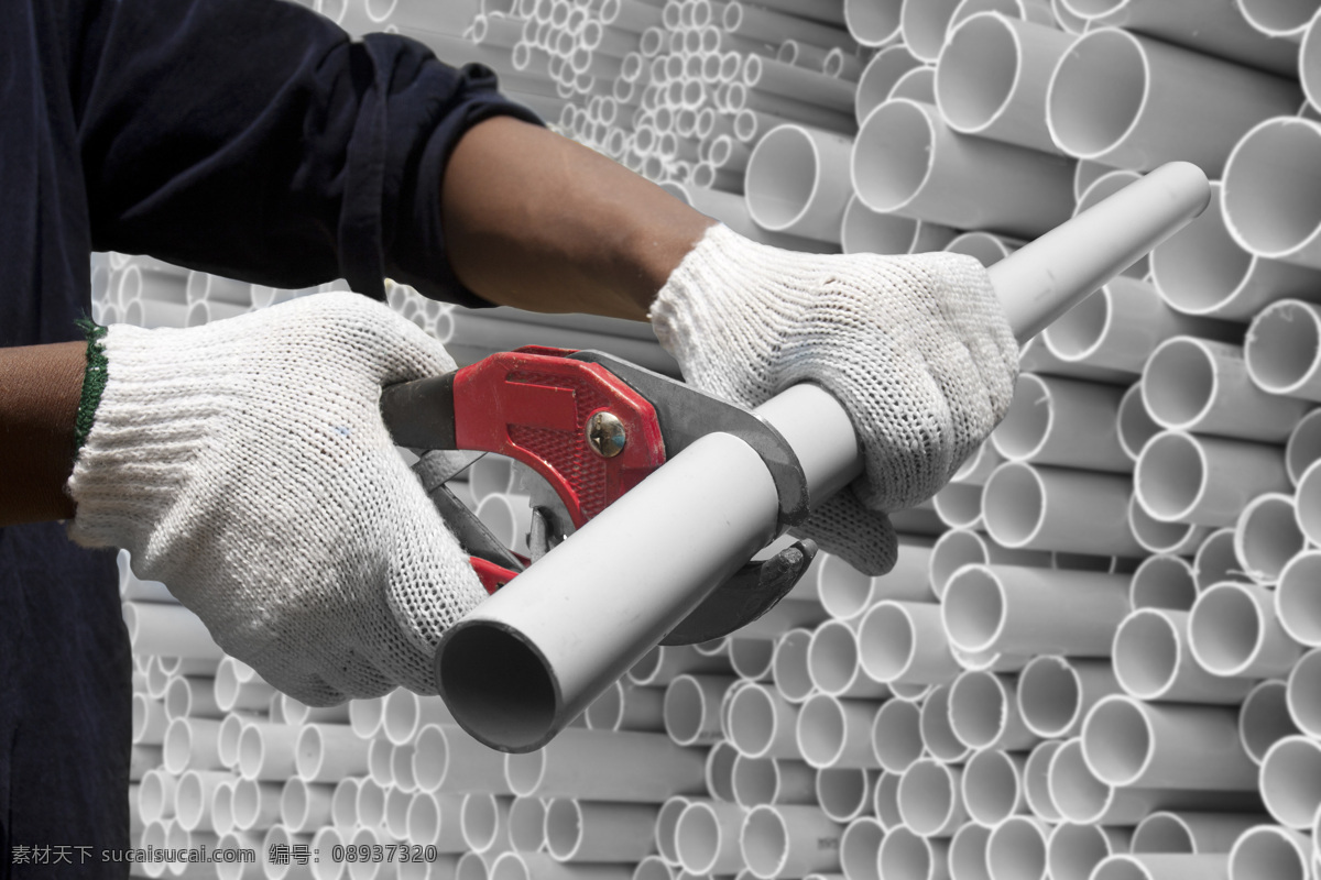 切 白色 pvc 建筑 工人 电工 套管 塑料管 塑胶管 塑料管件 塑胶管件 pvc管件 电工套管 工业生产 现代科技