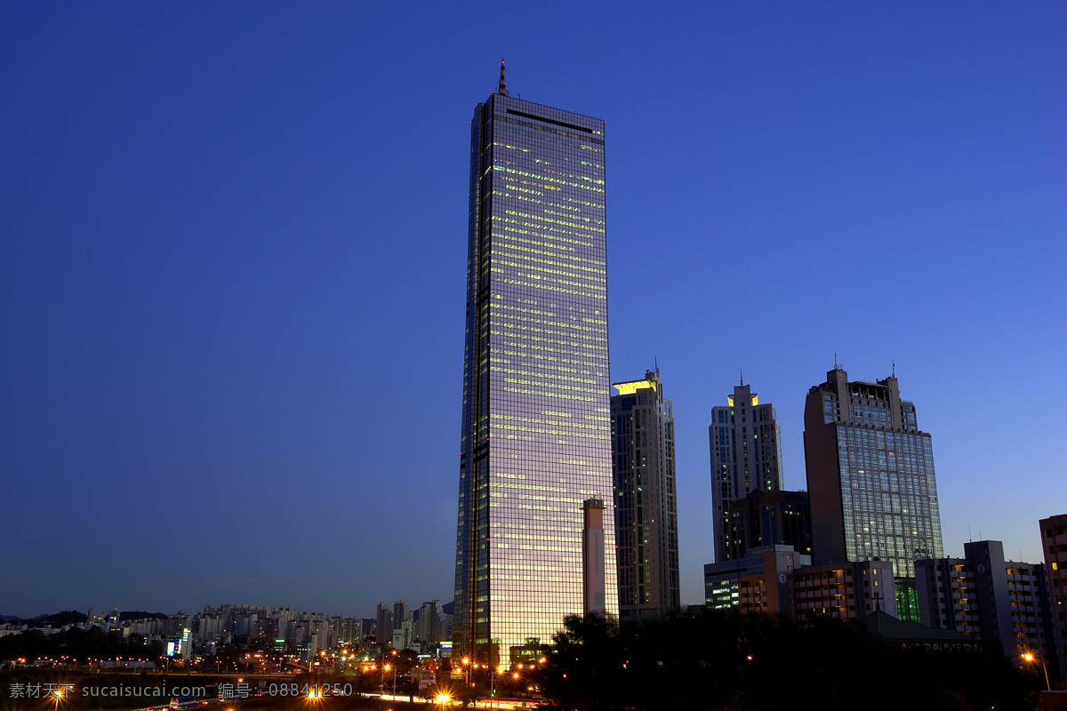全球 首席 大百科 城市 灯光 都市 繁华 建筑 景色 夜景 风景 生活 旅游餐饮