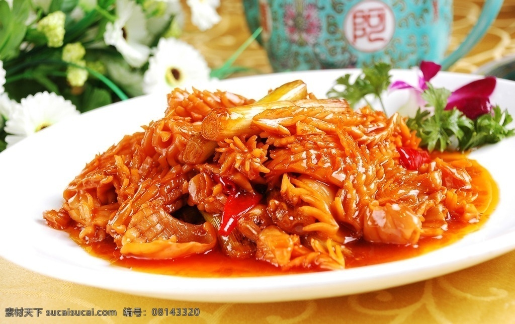 大葱烧鱿鱼 烧鱿鱼 大葱炒鱿鱼 热菜 炒菜 凉菜 菜肴 菜品 川菜 湘菜 鲁菜 粤菜 淮扬菜 家常菜 特色菜 舌尖上的中国 餐饮美食 传统美食