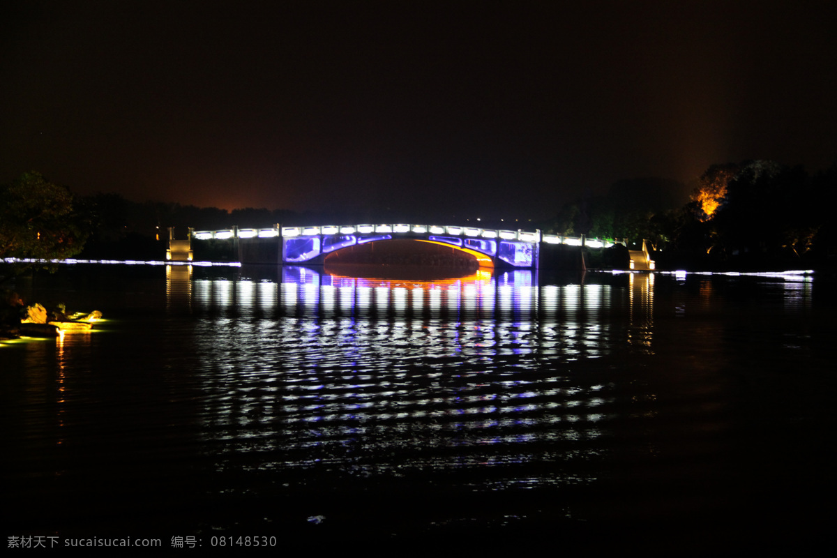 led led灯光 led亮化 led夜景 led照明 灯光 环境设计 建筑 南京 玄武湖 照明 亮化 工程 建筑景观 建筑亮化 建筑照明设计 夜景照明 景观 景观亮化 景观照明 园林 园林亮化 楼体亮化 亮化效果 亮化工程 夜景 灯光树 夜景树 照明工程 摄影集 建筑摄影 建筑园林 矢量图 现代科技