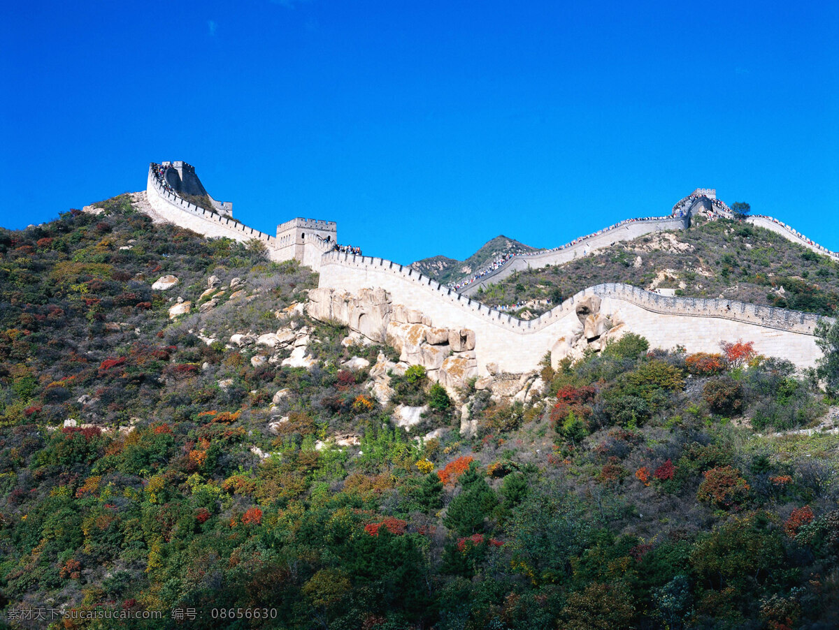 万里长城 高清 壁纸 北京 春天 风景 古迹 宏伟 建筑物 景观 蓝天 历史悠久 中国 矢量素材 蜿蜒 山脉 鲜花 漫山遍野 家居装饰素材 壁纸墙画壁纸