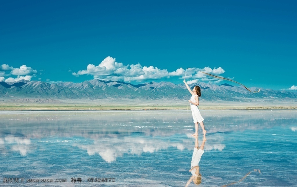 天空之境 青海 茶卡盐湖 纯净的湖面 白衣女孩 跳舞的女孩 美景 蓝天 白云 雪山 旅游摄影 国内旅游