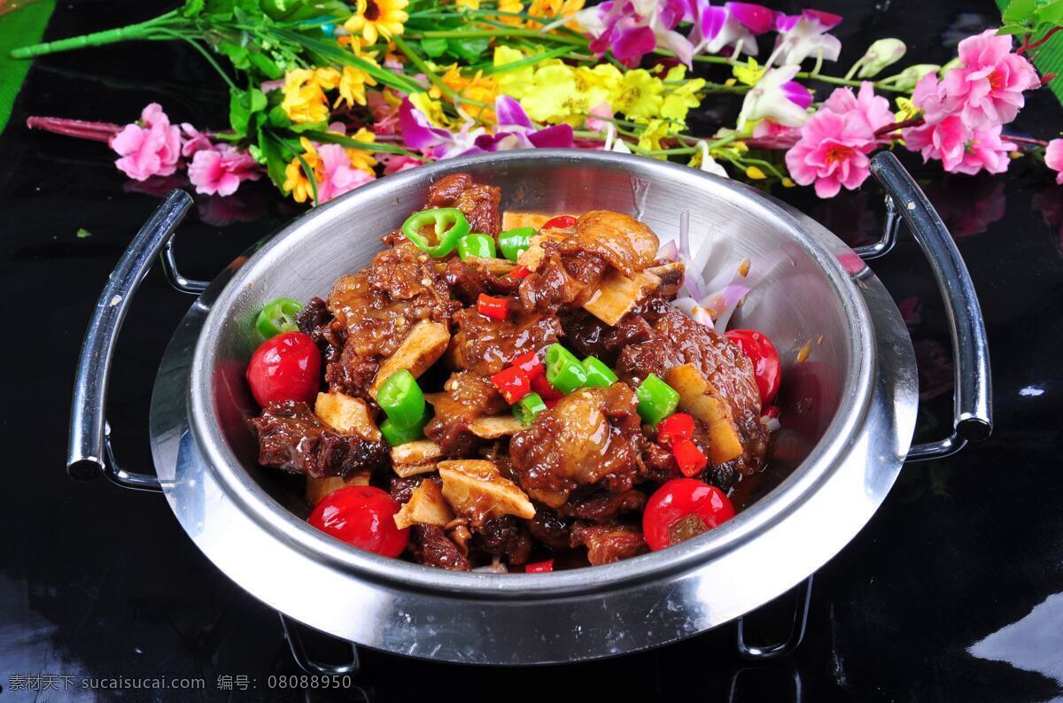 干锅黄牛排 干锅牛排 干锅排骨 干锅牛仔骨 牛排 牛排火锅 黄牛肉 牛肉 香辣牛排 高清菜谱用图 餐饮美食 传统美食