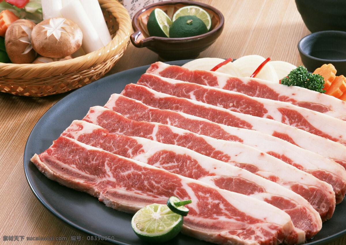 生鲜牛肉 唯美 美食 美味 食物 食品 营养 健康 牛肉 生牛肉 原料 新鲜牛肉 餐饮美食 食物原料