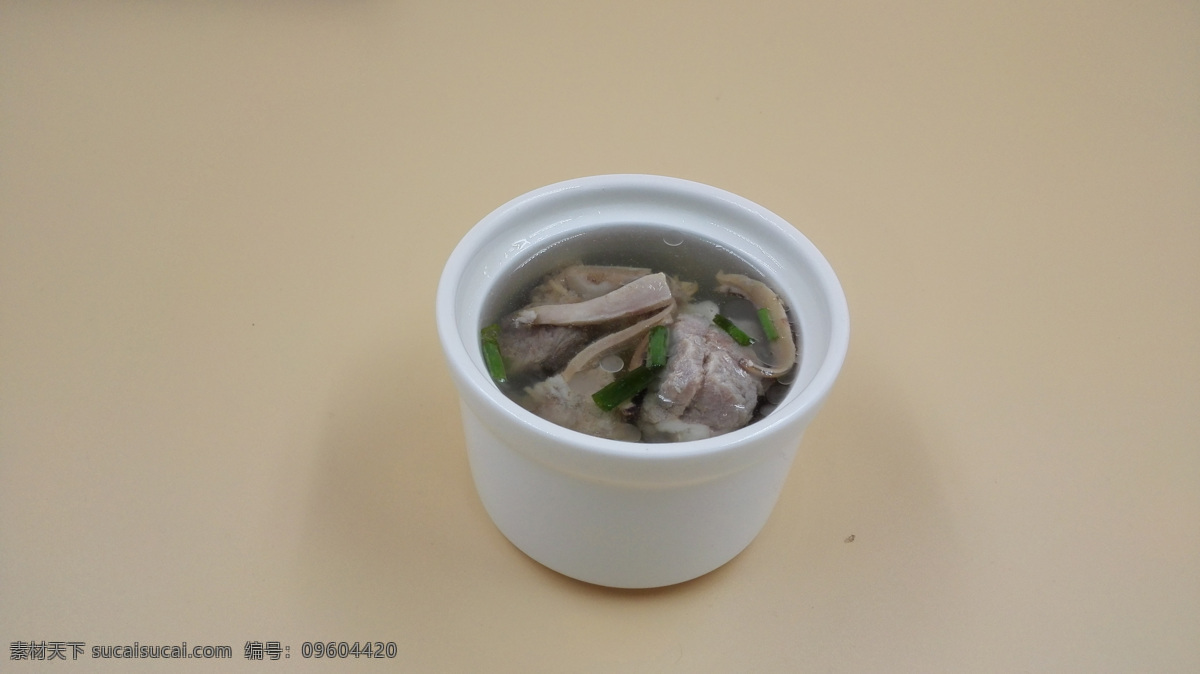 猪肚排骨汤 瓦罐煨汤 猪肚汤 煨汤 营养汤 餐饮美食 传统美食