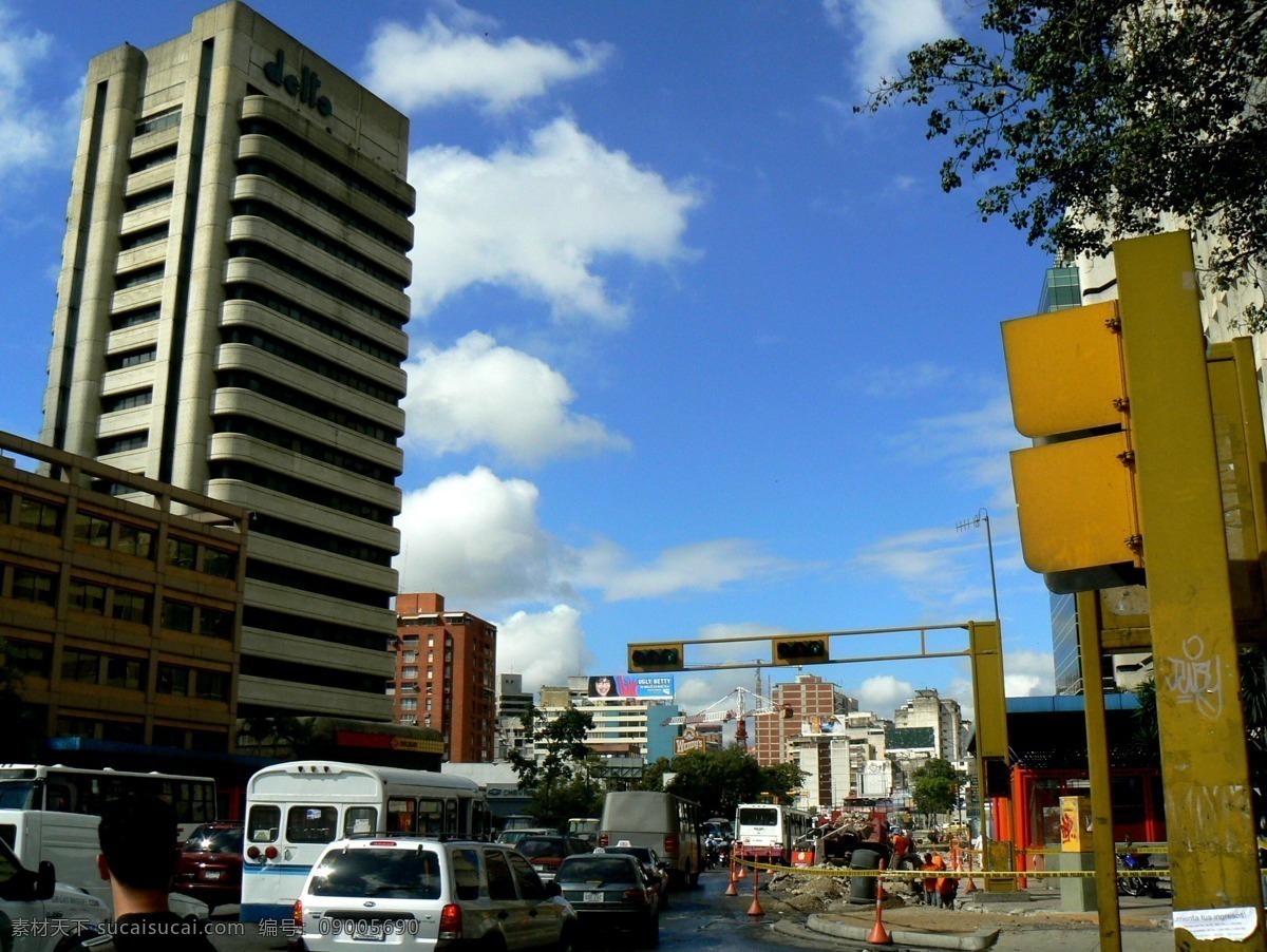 车辆 城市景观 高楼 广告牌 国外旅游 红绿灯 街景 蓝天白云 委内瑞拉 加拉加斯 街面 各种房屋道路 行人 行道树 路灯 车水马龙 市中心街道 首都城市 委内瑞拉风光 畅游世界北美 南美 拉美篇 旅游摄影 矢量图