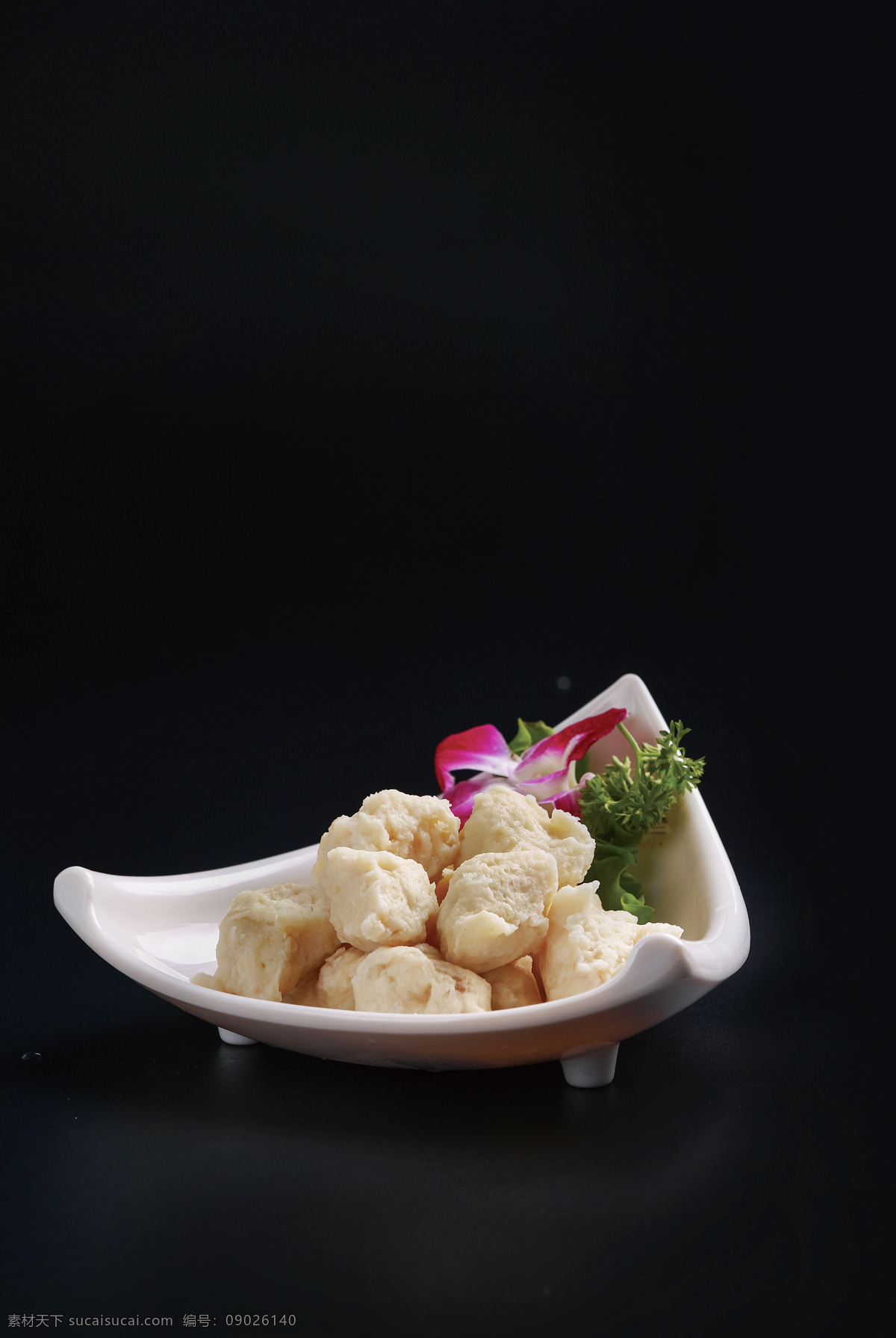 墨鱼丸 鱼丸 火锅 涮丸子 美食 美味 青菜 餐饮美食 传统美食