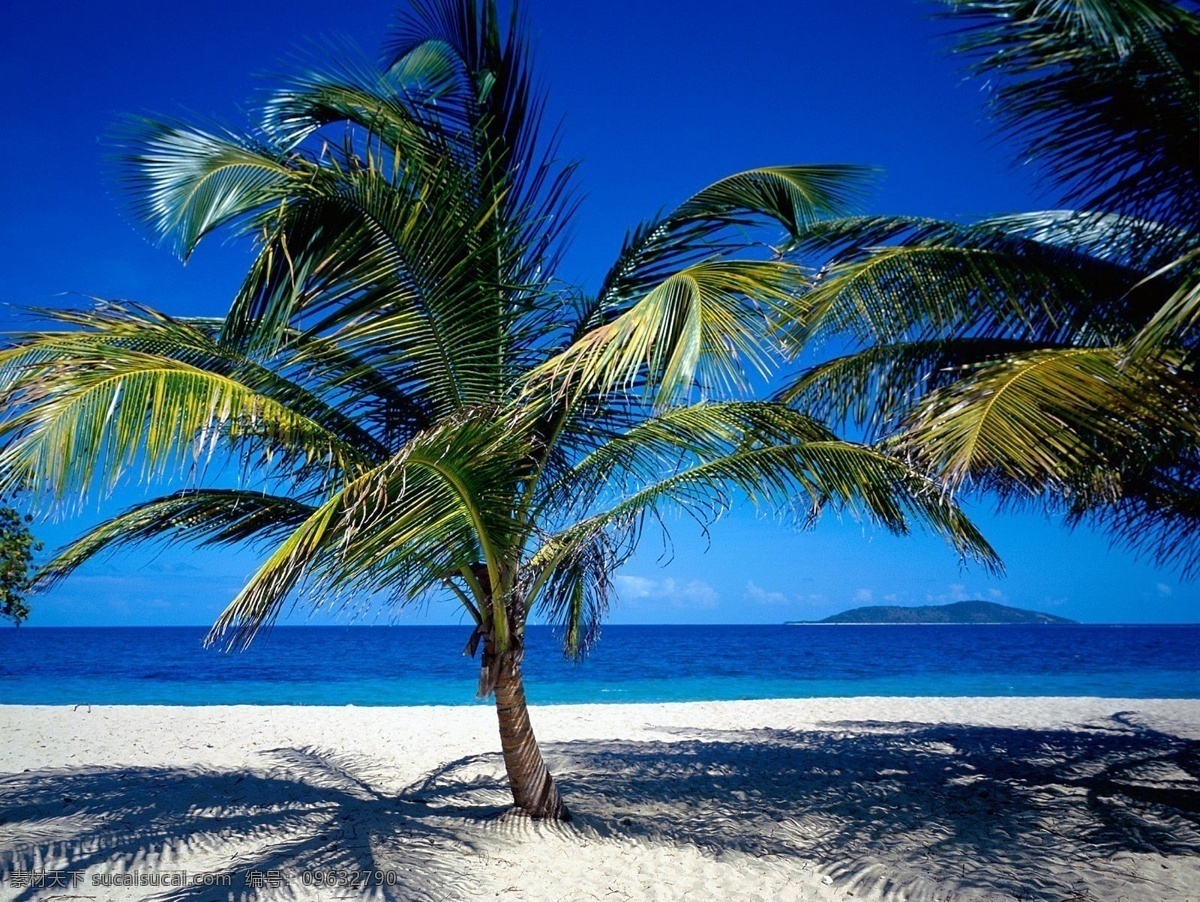 岛屿 风景壁纸 海边风景 海浪 海滩 礁石 蓝天 沙滩 夏日 海边 风景图片 夏日海边风景 自然风景 椰树 树木树叶 生物世界 psd源文件
