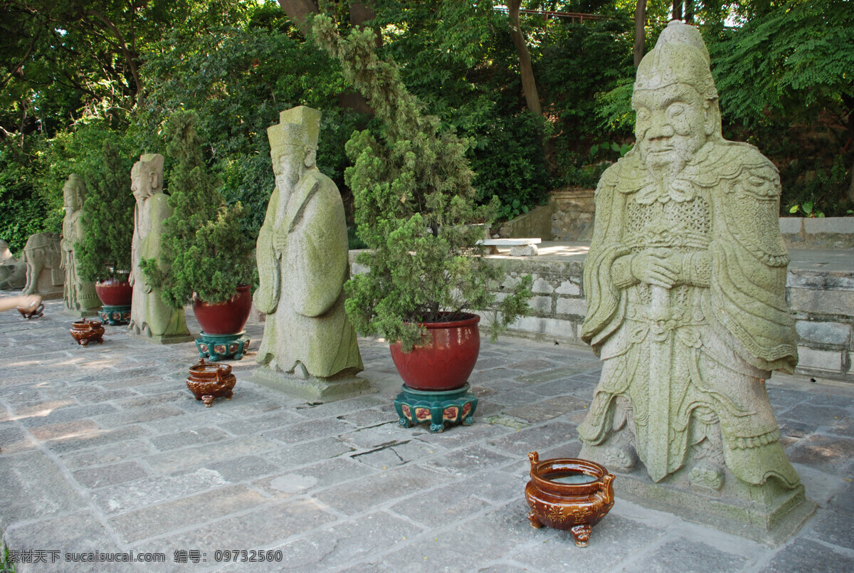 南海神庙 雕像 石像 文官 武官 花瓶 盆景 地板 旅游摄影 国内旅游 摄影图库