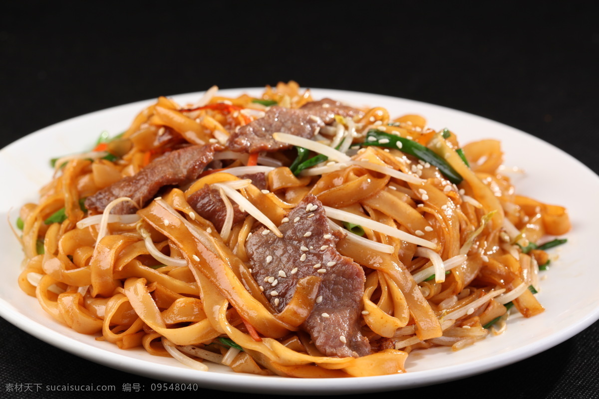 炒牛河 面食 面点 点心 小吃 主食 菜品图 餐饮美食 传统美食