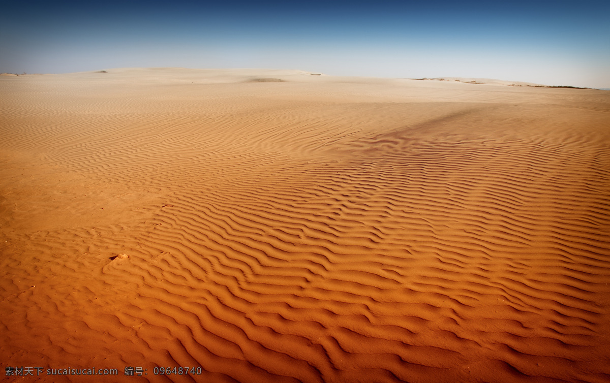 天空 下 沙漠 蓝天 旅游 风景 沙子 沙漠图片 风景图片