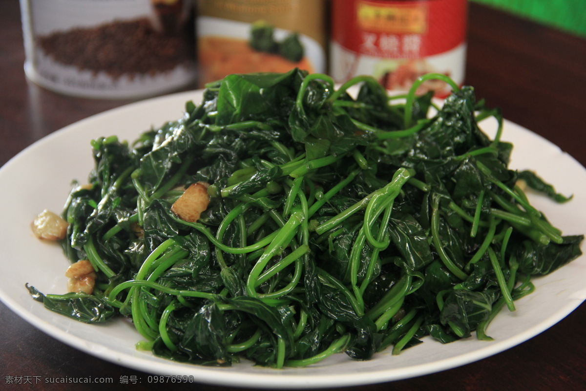 猪 油渣 炒 番薯 苗 番薯苗 番薯叶 时蔬 粤菜 生炒番薯苗 餐饮美食 传统美食