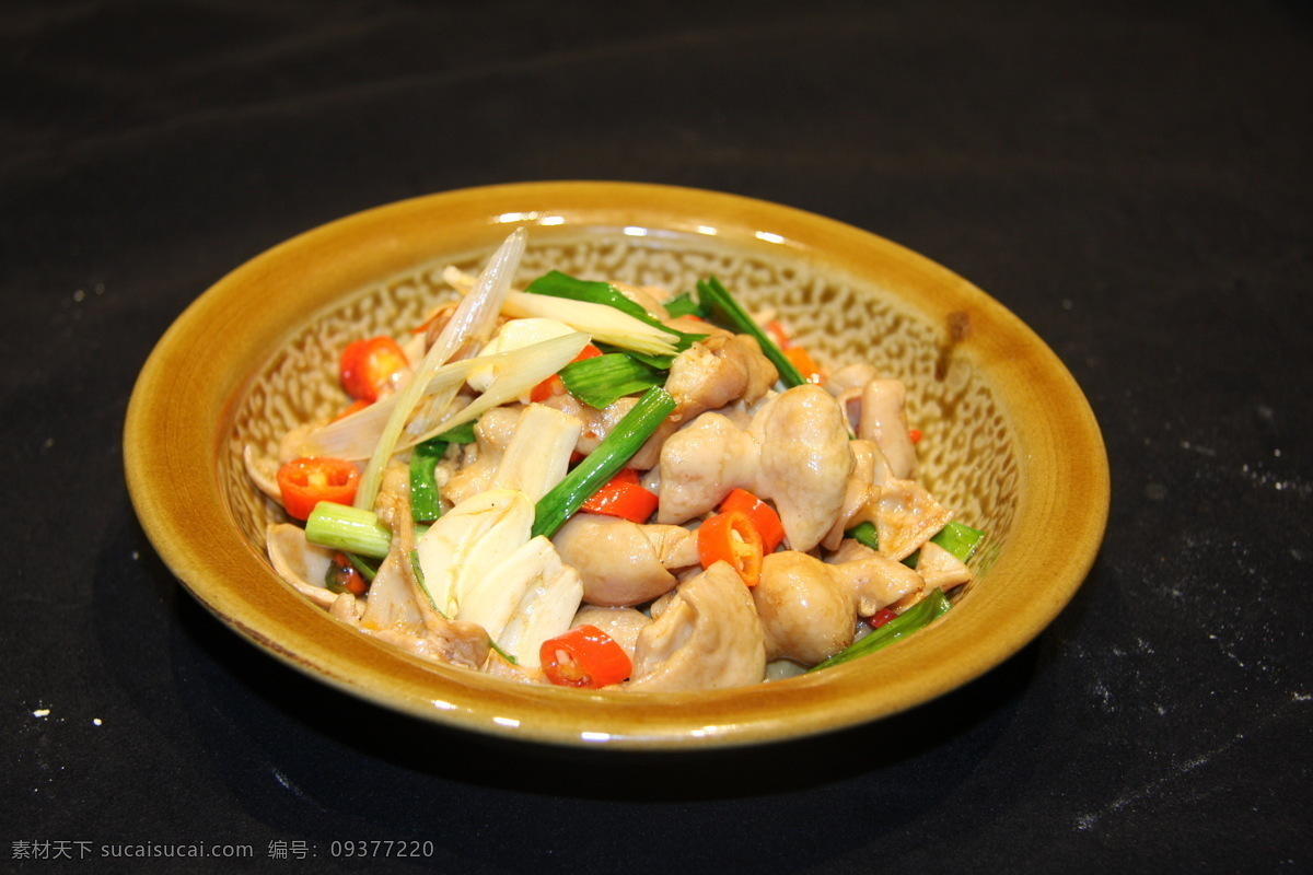 钵仔肥肠 美食 菜品 菜谱 餐饮 中餐 食品 传统美食 餐饮美食 粤菜 湘菜 淮阳菜 上海菜 北京菜 鲁菜 东北菜 辣椒炒大肠