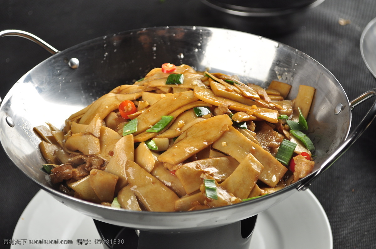 干锅杏鲍菇 干锅 杏鲍菇 餐饮美食 传统美食