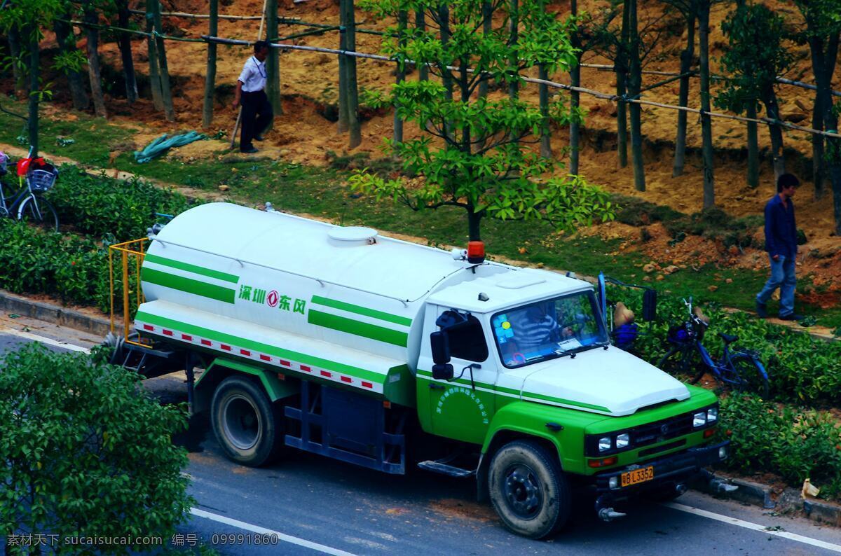 城市绿化 道路 工业生产 绿化带 山坡 树木 现代科技 环保工程 干道披装 绿化车 绿化工 植树 大树移植