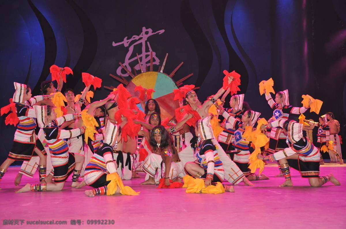 传统文化 歌舞 鼓 少数民族 文化艺术 舞蹈 舞蹈音乐 基诺族大鼓舞 基诺族 祭祀 舞蹈大赛 云南 psd源文件