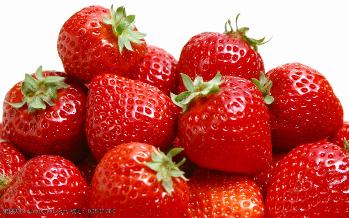草莓 草莓特写 鲜红色草莓 红草莓 熟透草莓 半大草莓 小草莓 红色草莓 草莓叶子 摘草莓 水果 水果摄影 生物世界