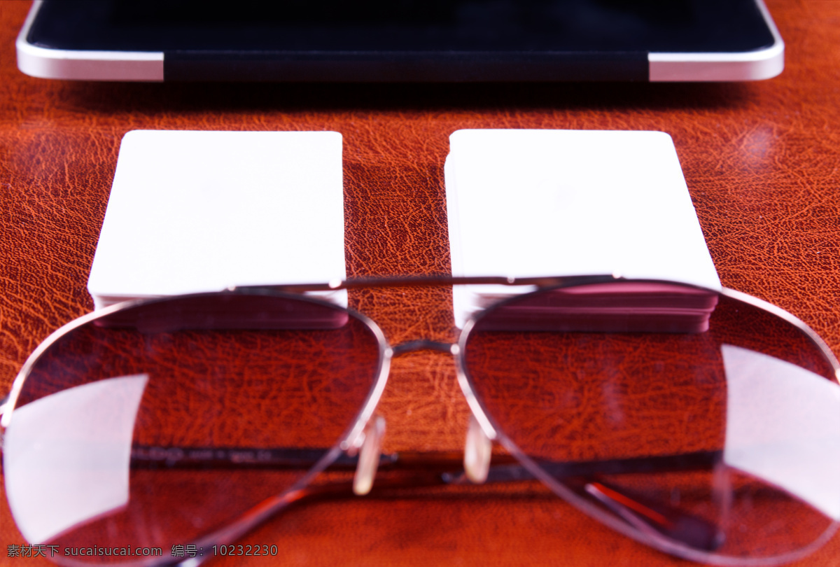 墨镜 名片 眼镜 名片模板 名片背景 空白名片 vi背景 vi素材 现代商务 商务金融