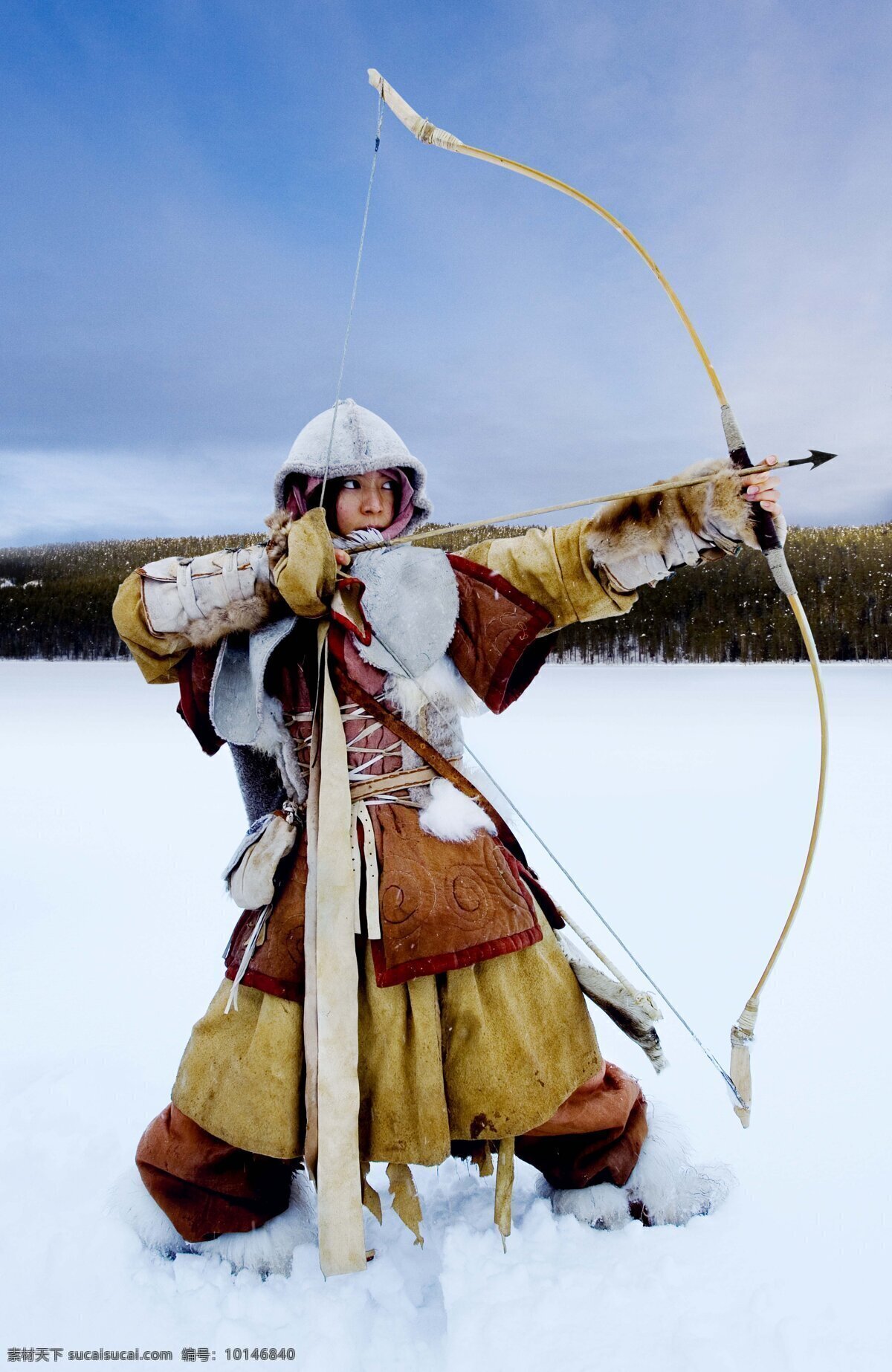 射箭 女性 雪地 模特 冬季时尚 弓 女性女人 人物图库