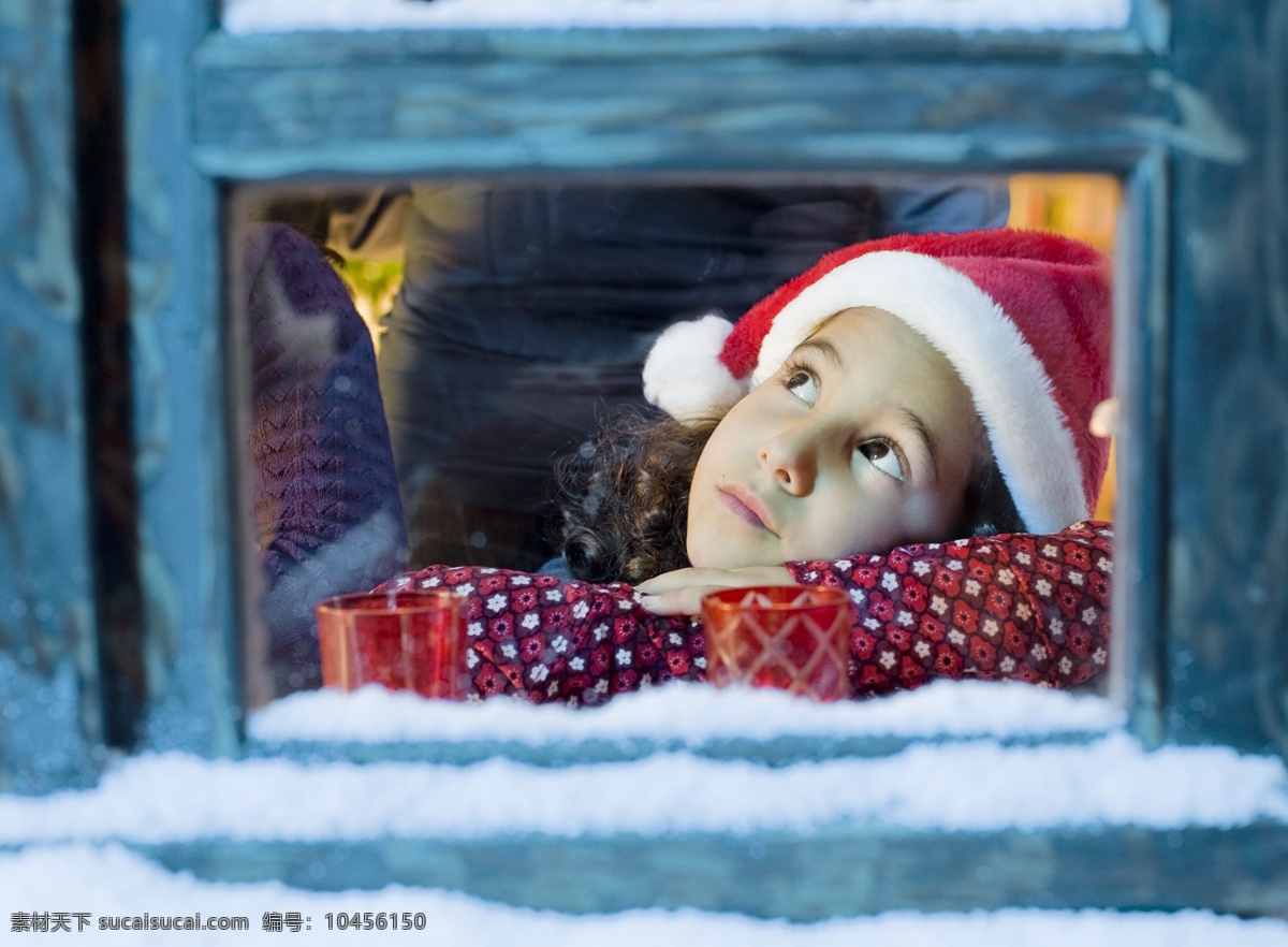 趴在 窗台 上 小女孩 圣诞节 节日 孩子 儿童 玩具 女孩 外国孩子 人物图库 人物摄影 儿童图片 人物图片