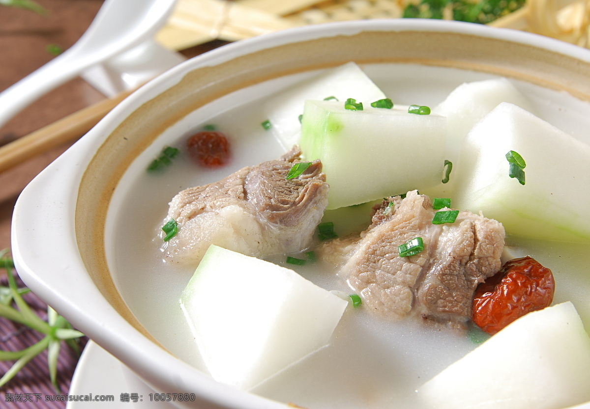 冬瓜龙骨汤 龙骨汤 冬瓜汤 排骨汤 传统美食 餐饮美食 高清菜谱用图