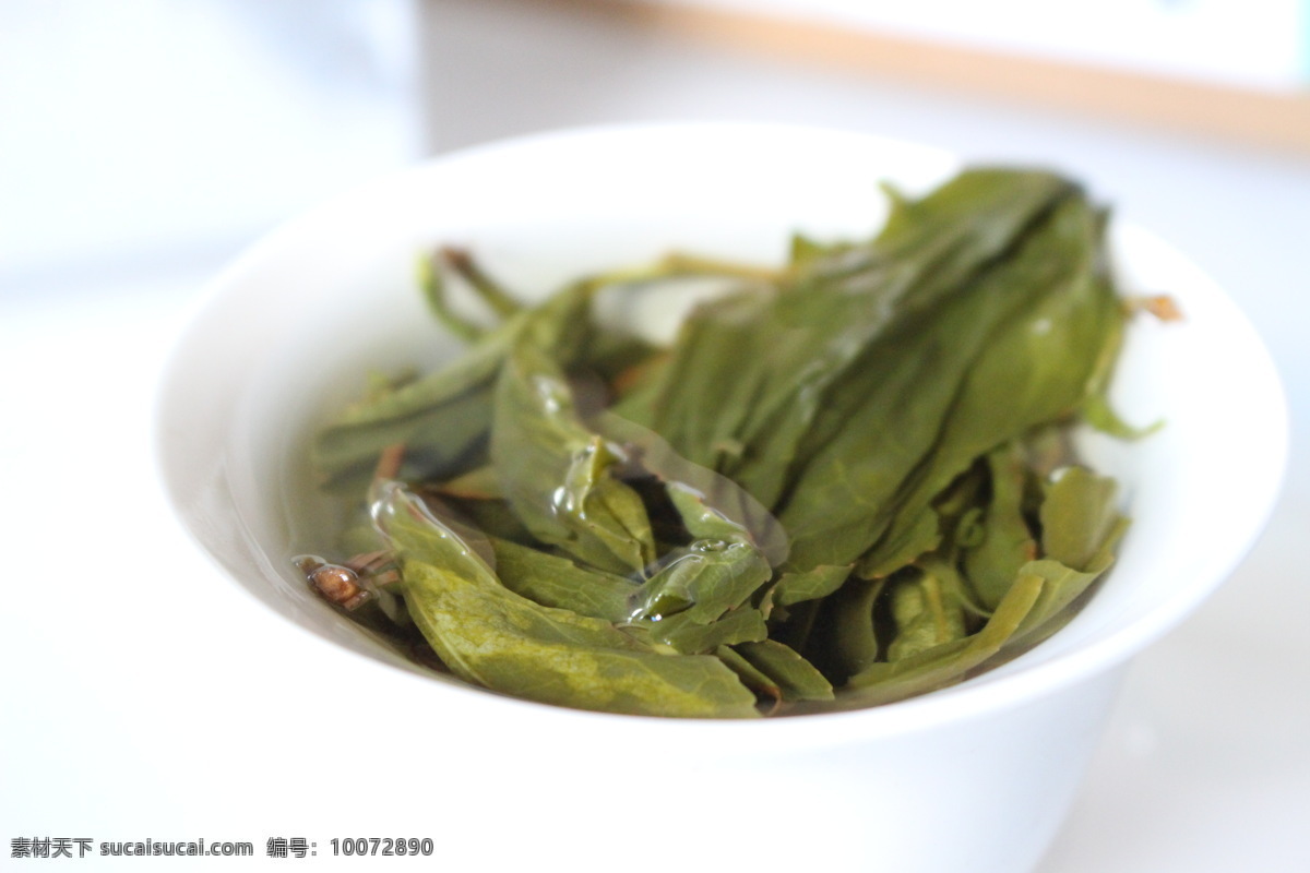 抽湿鸭屎香 凤凰单枞茶 潮汕茶 鸭屎香 白叶单枞茶 泡茶 冲茶 茶菜 茶汤 茶叶 茶 功夫茶 清香型 茶叶摄影图 餐饮美食 食物原料