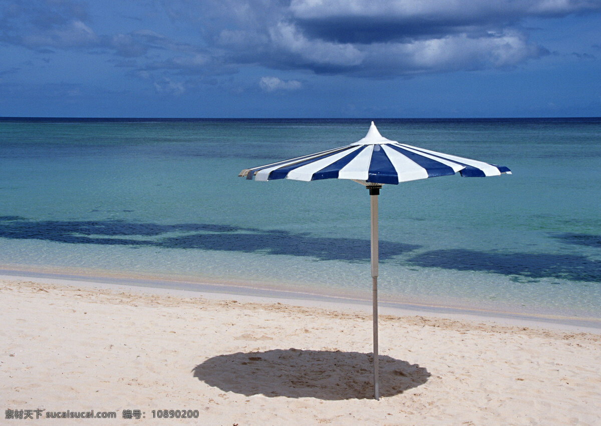 美丽 夏威夷 海滩 夏威夷风光 美丽风景 大海 海岸风情 沙滩 美景 海面 遮阳伞 大海图片 风景图片