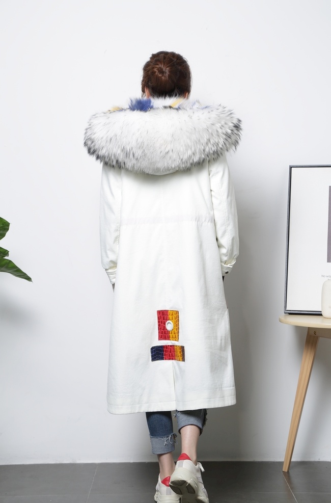 女装派克服 皮草 皮毛衣 派克服 新款女装 服饰 模特