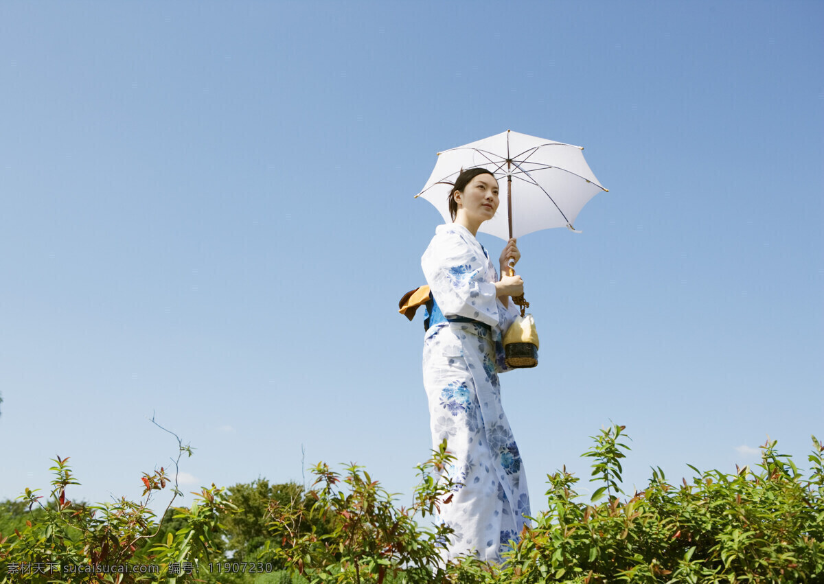 日本美女 模特 日本夏天 女性 性感美女 时尚美女 和服 伞 美女写真 高清图片 美女图片 人物图片