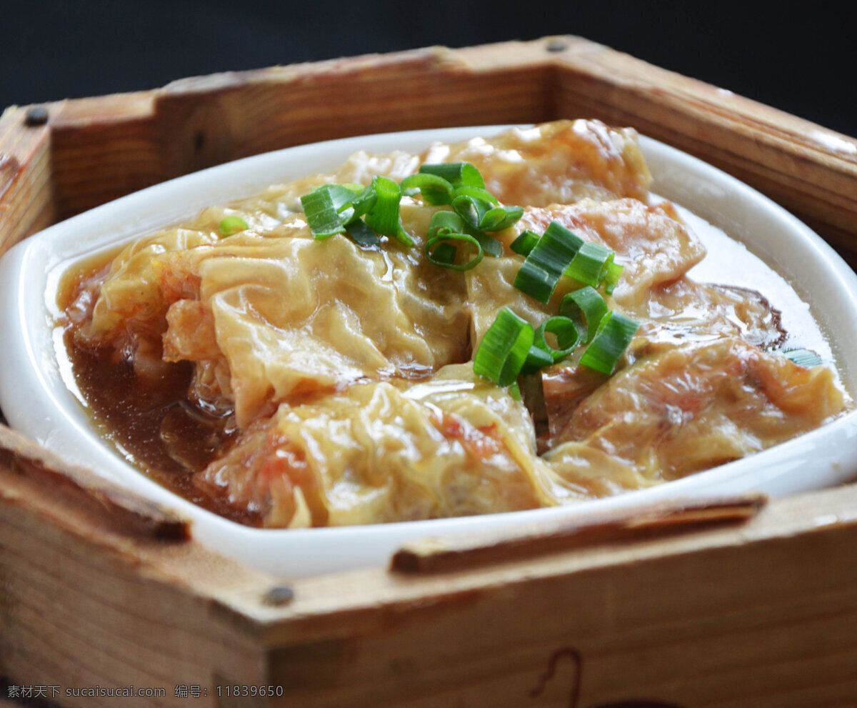 三 丝 鲍 汁 腐 皮 卷 酒楼 点心 健康 美食 三丝鲍汁 腐皮卷 餐饮美食 传统美食