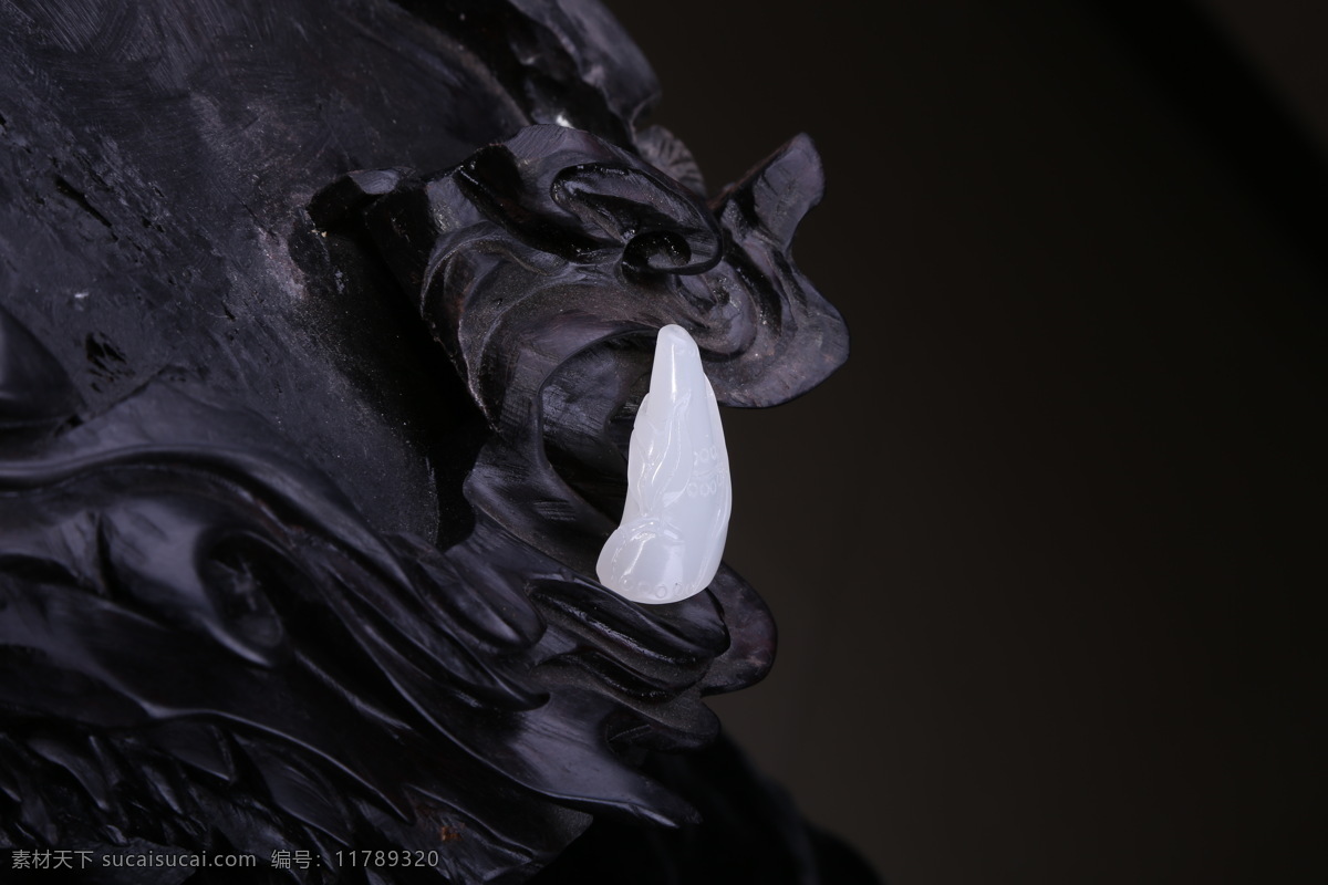 和田玉 雕刻 吞镉竦窨 装饰素材 展示设计