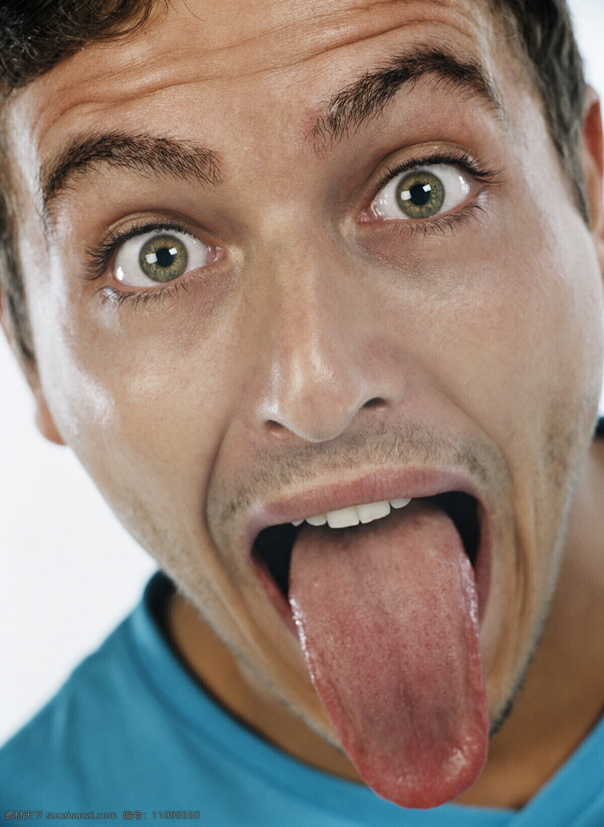 伸舌头 男人 舌头 检查 兴奋 人物 人物摄影 国外人物 生活人物 人物图片